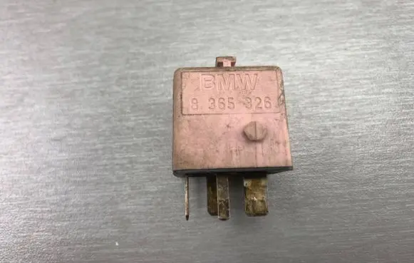 BMW 5 E39 Other relay 61358365326 8365326