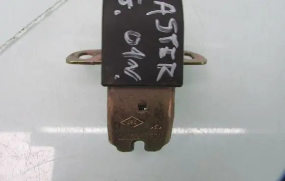 Renault Master II Front door lock