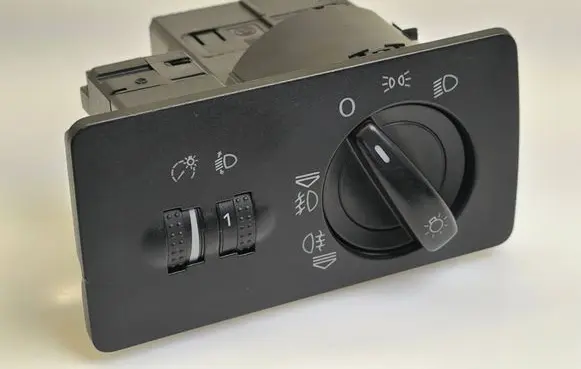 Skoda Fabia Mk1 (6Y) Light switch 6Y0919094E 04062205