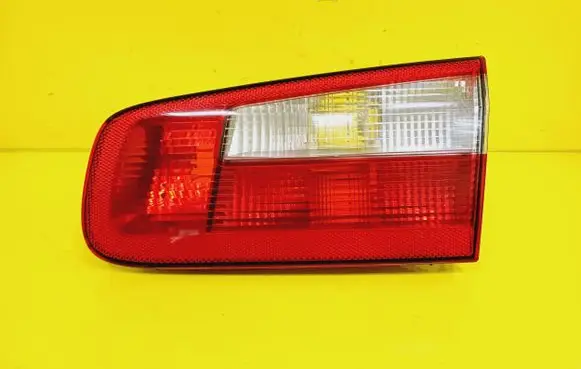 Renault Laguna II Rear/tail lights 8200002476