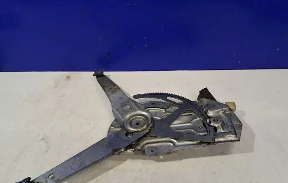 Volvo S60 Front door electric window regulator 30784578