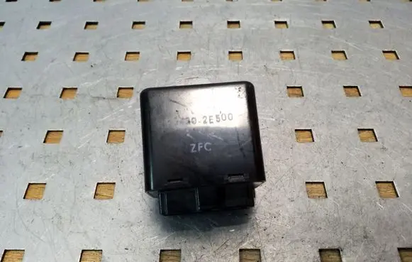 Hyundai Tucson JM Window wiper relay 954202E500