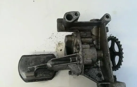 Peugeot 307 Oil pump 9638783980 9431291021