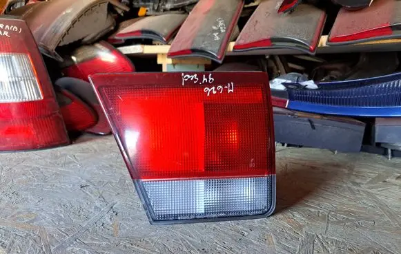 Mazda 626 Tailgate rear/tail lights 0431397L 0431397