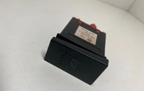 Volkswagen PASSAT B5 ESP (stability program) switch 3B0927134A
