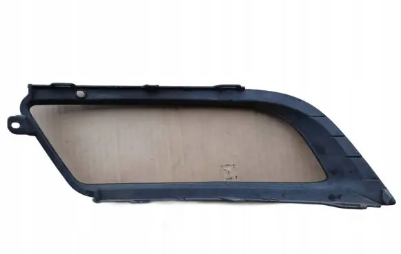 Skoda Superb B6 (3T) Front fog light trim/grill 3T0807682