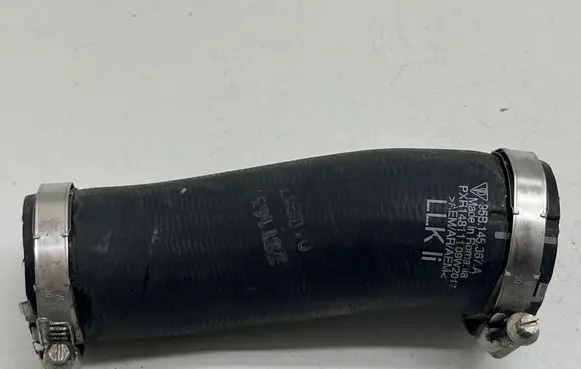 Porsche Macan (95B) Intercooler hose/pipe 95B145367A