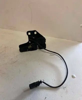 Audi A6 S6 C6 4F Engine bonnet/hood lock/catch 4F0823509A