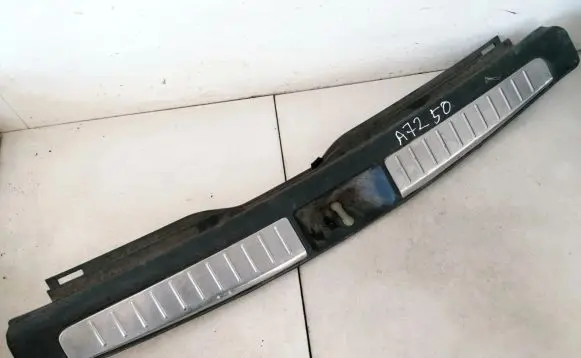 Toyota Avensis T250 Other trunk/boot trim element 5838705090 58387-05090