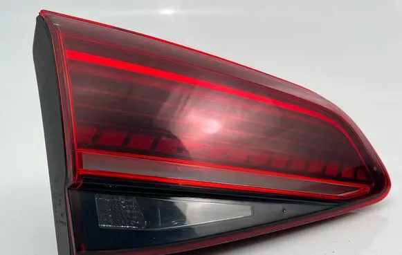Volkswagen Golf VII Tailgate rear/tail lights 5G0945307P 81630101 3Z10Z8MA