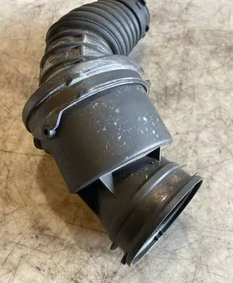 Opel Cascada Air intake hose/pipe 13401468 1108402S01 1108536S01