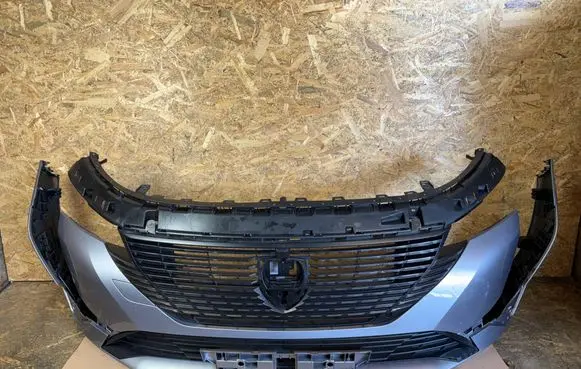 Peugeot 308 Front bumper 9837677880 9835411980