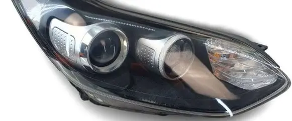 KIA Sportage Headlight/headlamp 92102-f1010