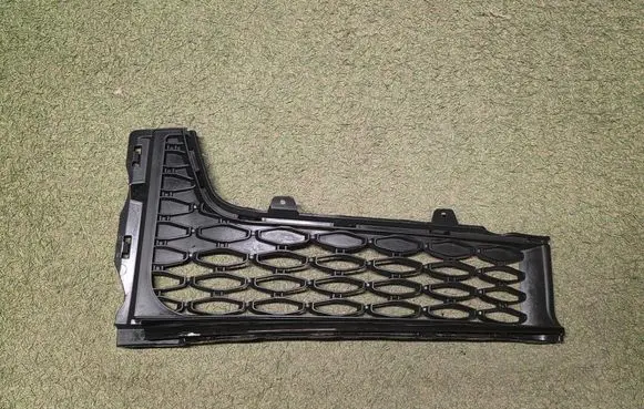 Rolls-Royce Ghost II Front bumper lower grill 7495522