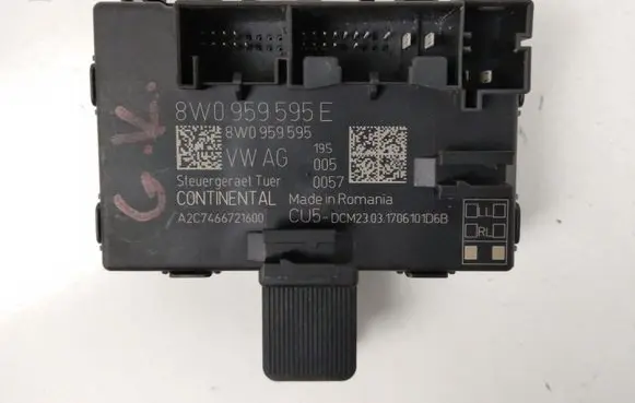 Audi A4 S4 B9 Door control unit/module 8W0959595E