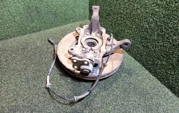 Fiat Talento Front wheel hub 479108892R 93868517
