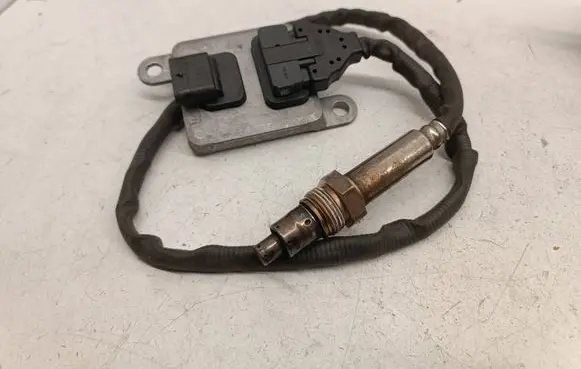 Mercedes-Benz C W205 Lambda probe sensor A0009055106 0009055106 A3C00312100298