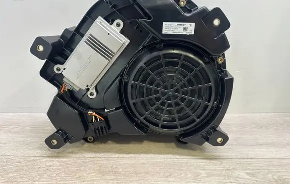 Porsche Cayenne (92A) Subwoofer speaker 95864501000 7P5035481H 9P1035465