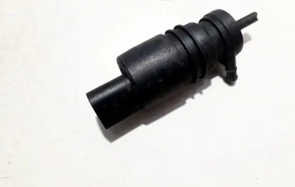 BMW 3 E46 Windscreen/windshield washer pump 8362154