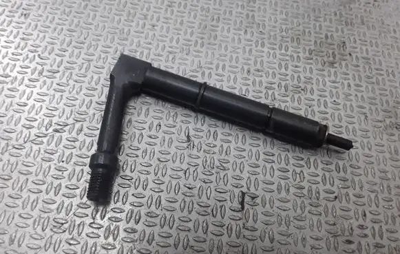 Nissan Almera N16 Fuel injector Z484391