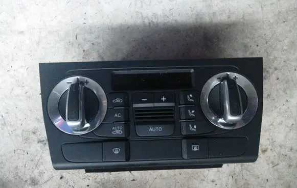 Audi A3 S3 A3 Sportback 8P Climate control unit 8P0820043BM A2C53380926