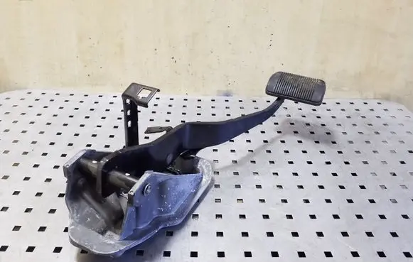 Jeep Grand Cherokee Brake pedal 68034340AC
