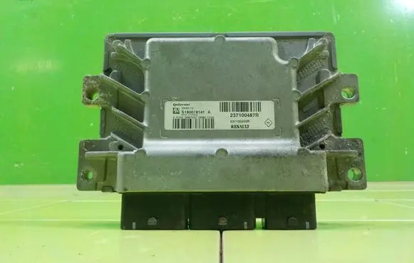 Renault Megane III Engine control unit/module 237100487R