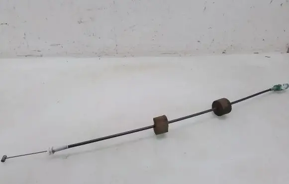 Ford Mondeo Mk III Rear door cable line 