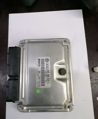 Audi A2 Engine control unit/module 045906019C