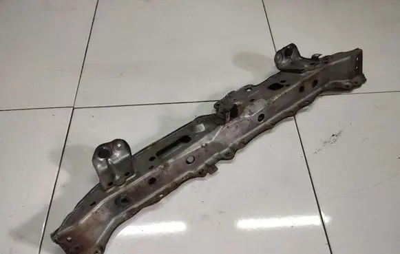 Toyota Yaris Engine bonnet/hood lock trim molding 