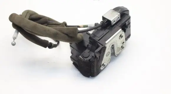 Infiniti Q50 Rear door lock