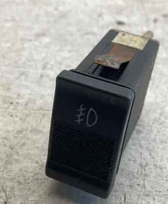 Fog light switch