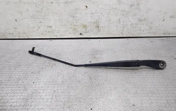 Volvo V50 Front wiper blade arm