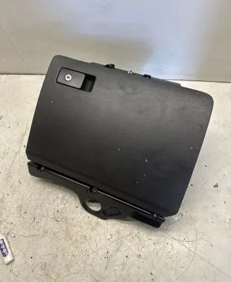Volkswagen PASSAT B6 Glove box 3C1857114 P0108696 T002422671