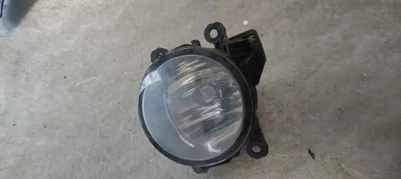 Renault Captur Front fog light 261503971R