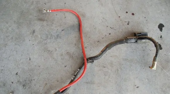 Positive cable (battery)