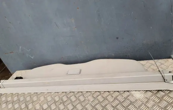Volkswagen Touareg I Parcel shelf load cover 7L6867773