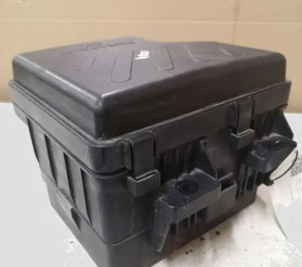 Hyundai Santa Fe Fuse module