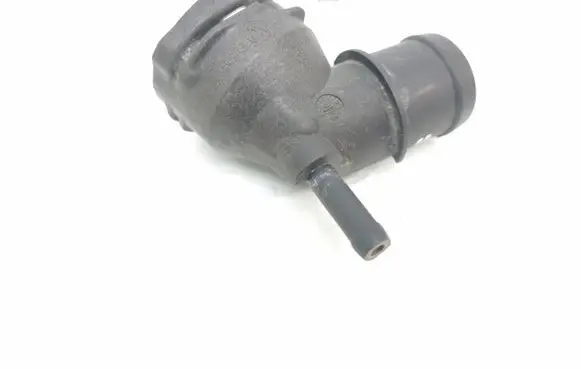 Engine coolant pipe/hose