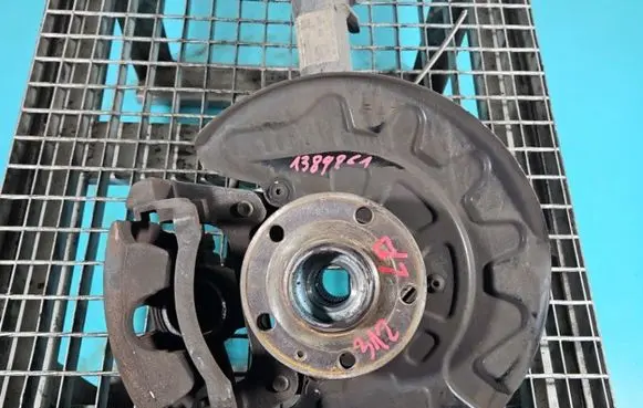 Volkswagen PASSAT B8 Front wheel hub spindle knuckle IMPRK1389861