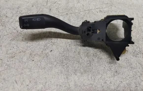 Audi A4 S4 B6 8E 8H Indicator stalk 8E0953513A