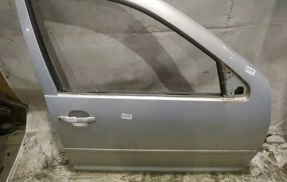 Volkswagen Golf IV Front door PILKOS