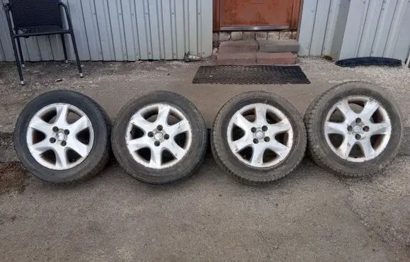 Toyota Corolla Verso E121 R15 alloy rim 