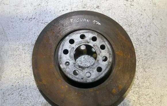 Volkswagen Tiguan Front brake disc