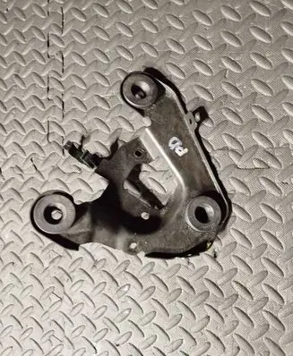 Maserati Ghibli Air filter cleaner box bracket assembly 670038730