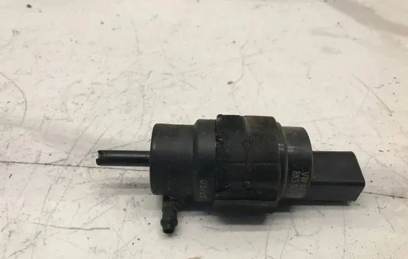 Audi A5 8T 8F Windscreen/windshield washer pump 8K5955647
