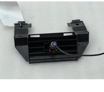 Audi Q2 - Aerial antenna amplifier 81A035205A