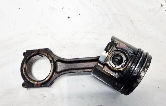 Mazda 6 Piston with connecting rod 