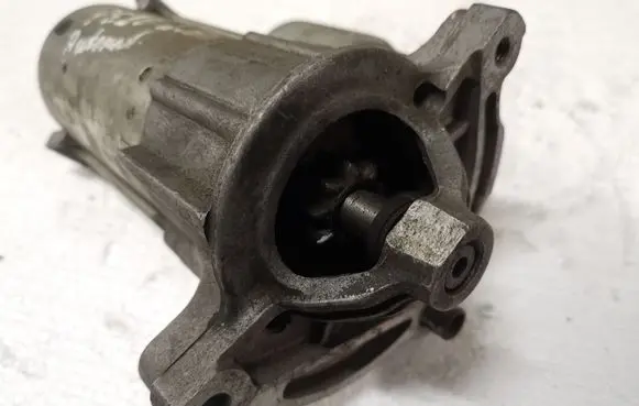 Peugeot 206 Starter motor 9618725080