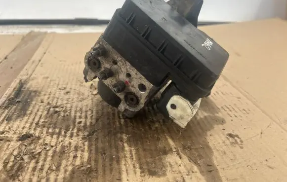 Suzuki Jimny ABS Pump 5610076J0 1338000250